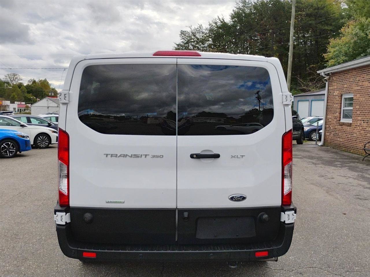 Used 2024 Ford Transit 350 XLT RWD image 6