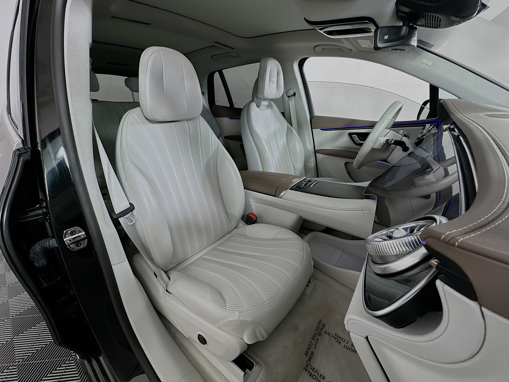 Used 2023 Mercedes-Benz EQS 580 4MATIC SUV image 28