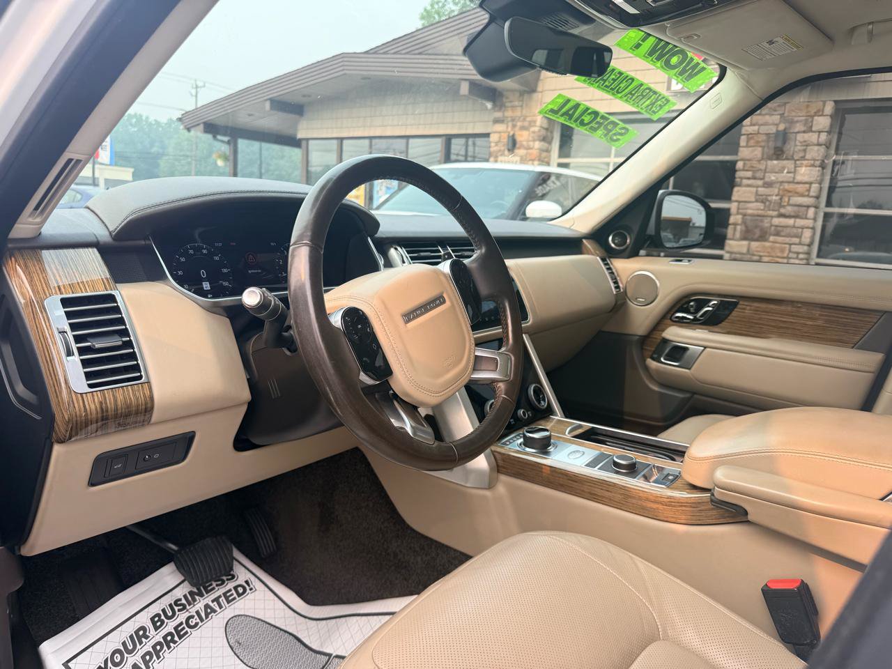 Used 2019 Land Rover Range Rover HSE AWD/4WD image 13