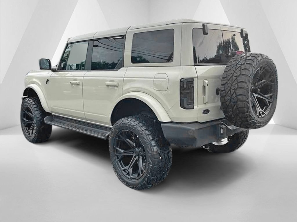 Used 2025 Ford Bronco Outer Banks AWD/4WD image 5