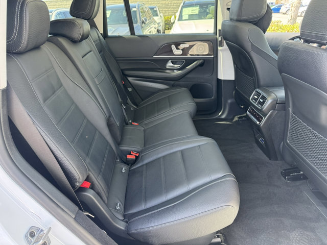 New 2026 Mercedes-Benz GLS 450 4MATIC image 5