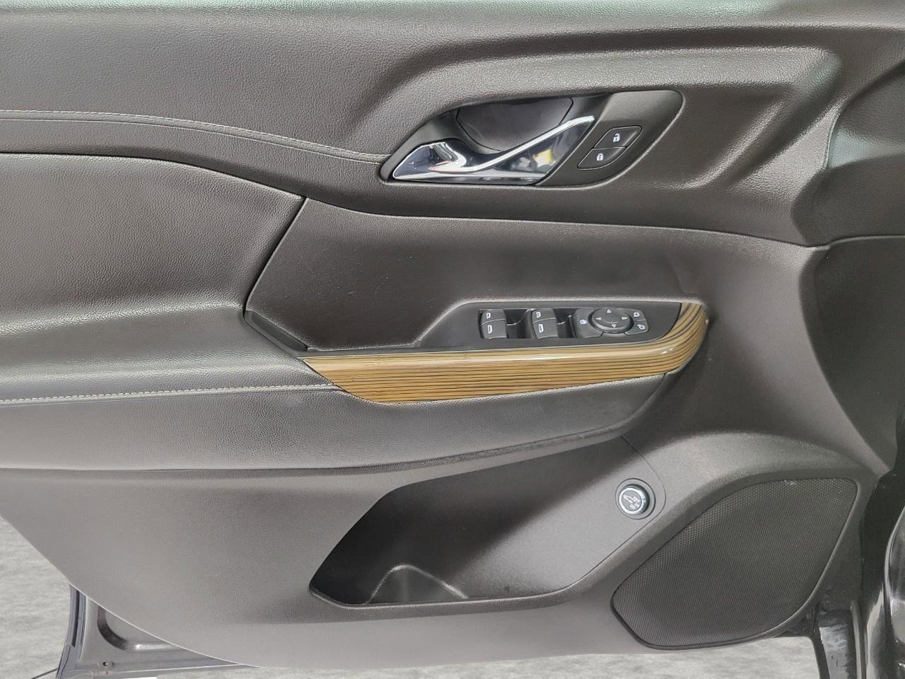 Used 2023 GMC Acadia SLE w/ Driver Convenience Package image 27