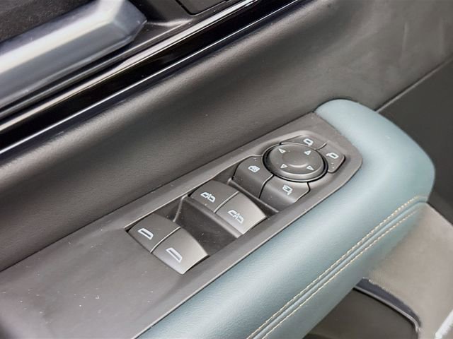 Used 2025 GMC Yukon AT4 w/ AT4 Premium Package image 20