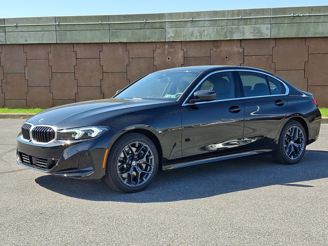 Certified 2025 BMW 330i xDrive Sedan w/ Premium Package AWD/4WD image 3