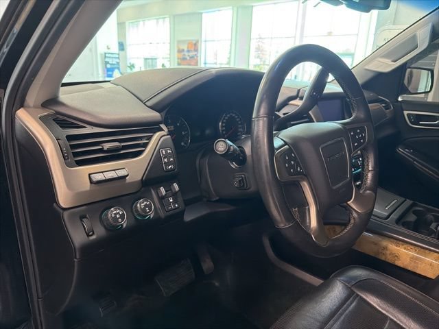 Used 2017 GMC Yukon Denali w/ Open Road Package AWD/4WD image 21