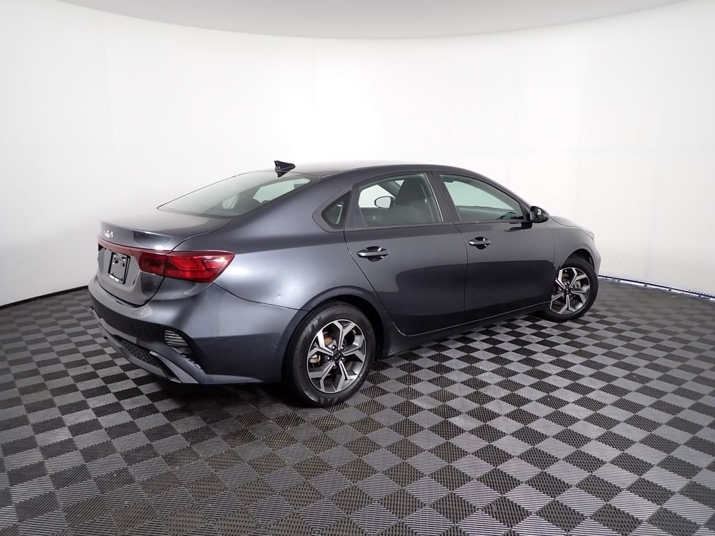 Used 2023 Kia Forte LXS FWD image 16