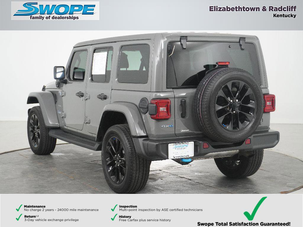 Used 2022 Jeep Wrangler Unlimited Sahara w/ Cold Weather Group AWD/4WD image 6