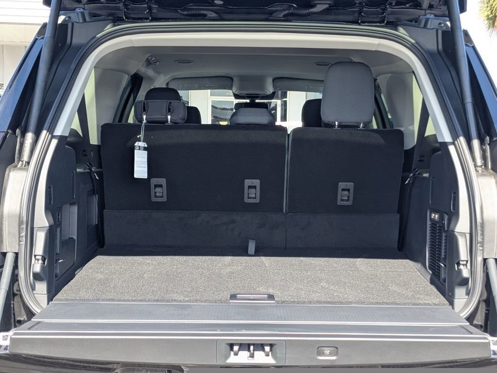 New 2025 Ford Expedition Max Active RWD image 13