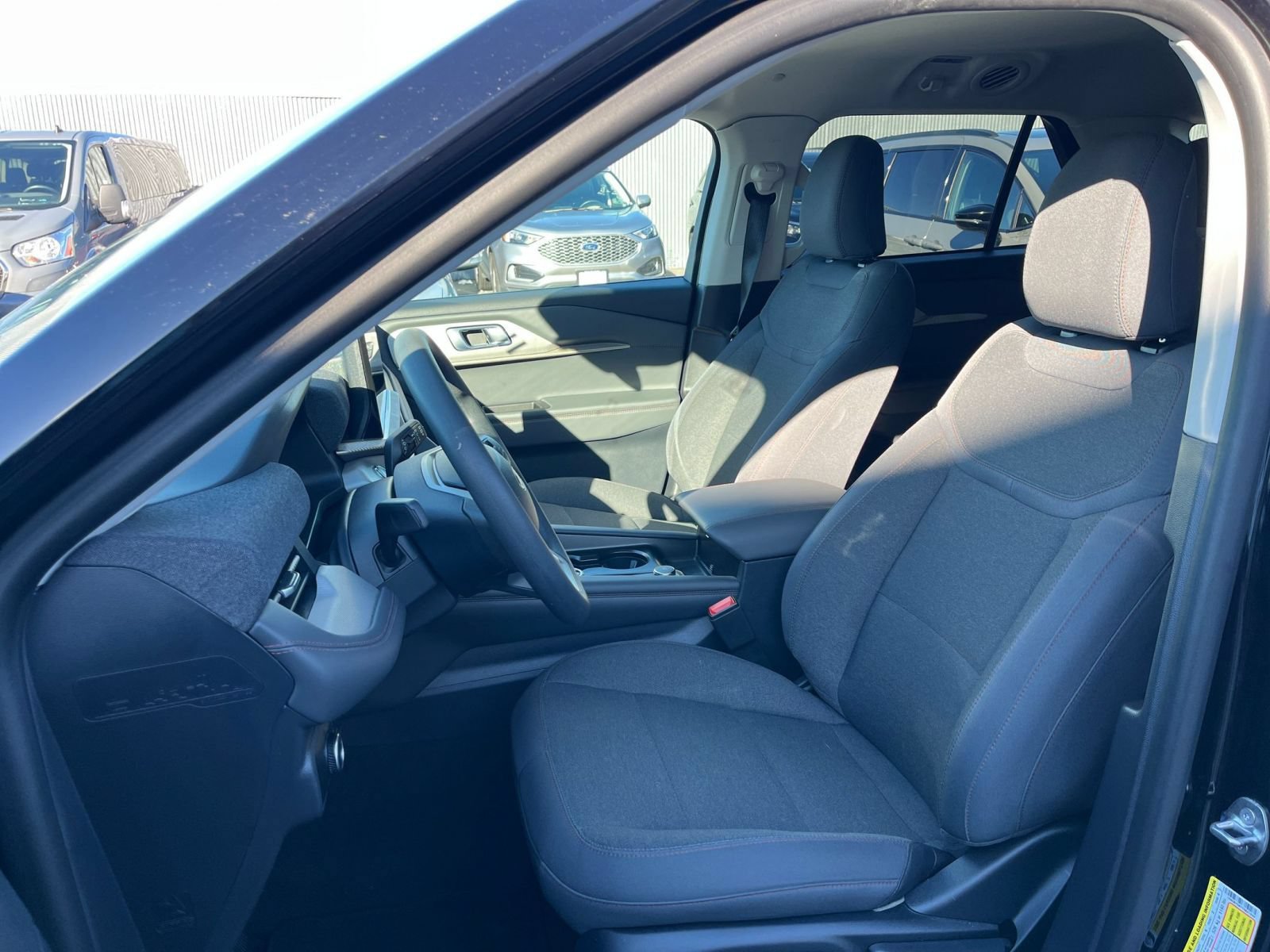 Used 2026 Ford Explorer Active RWD image 36