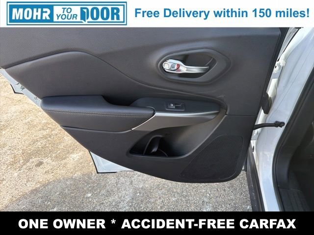 Used 2019 Jeep Cherokee Limited image 30