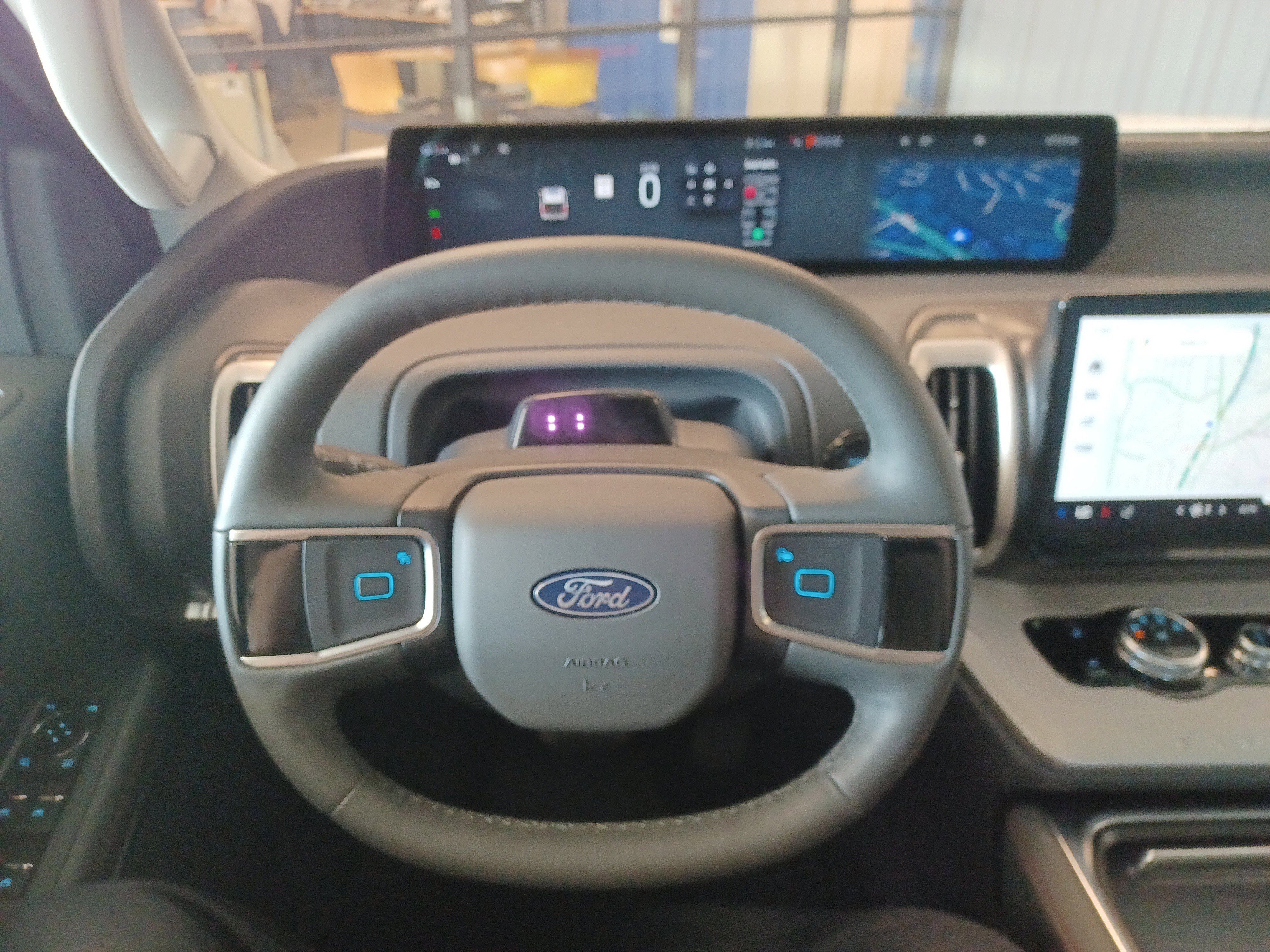 New 2025 Ford Expedition Active image 27