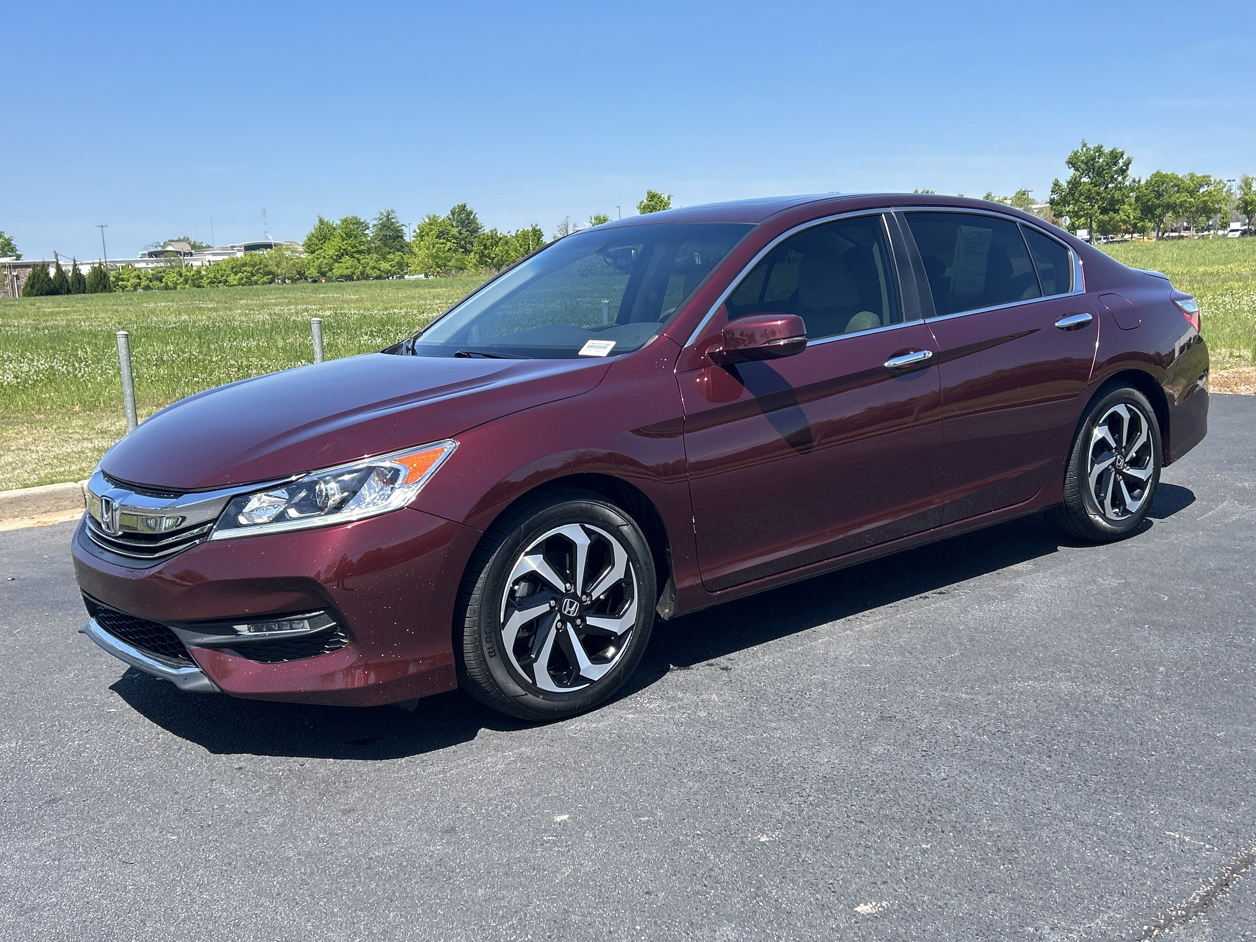 Used 2017 Honda Accord EX-L image 5