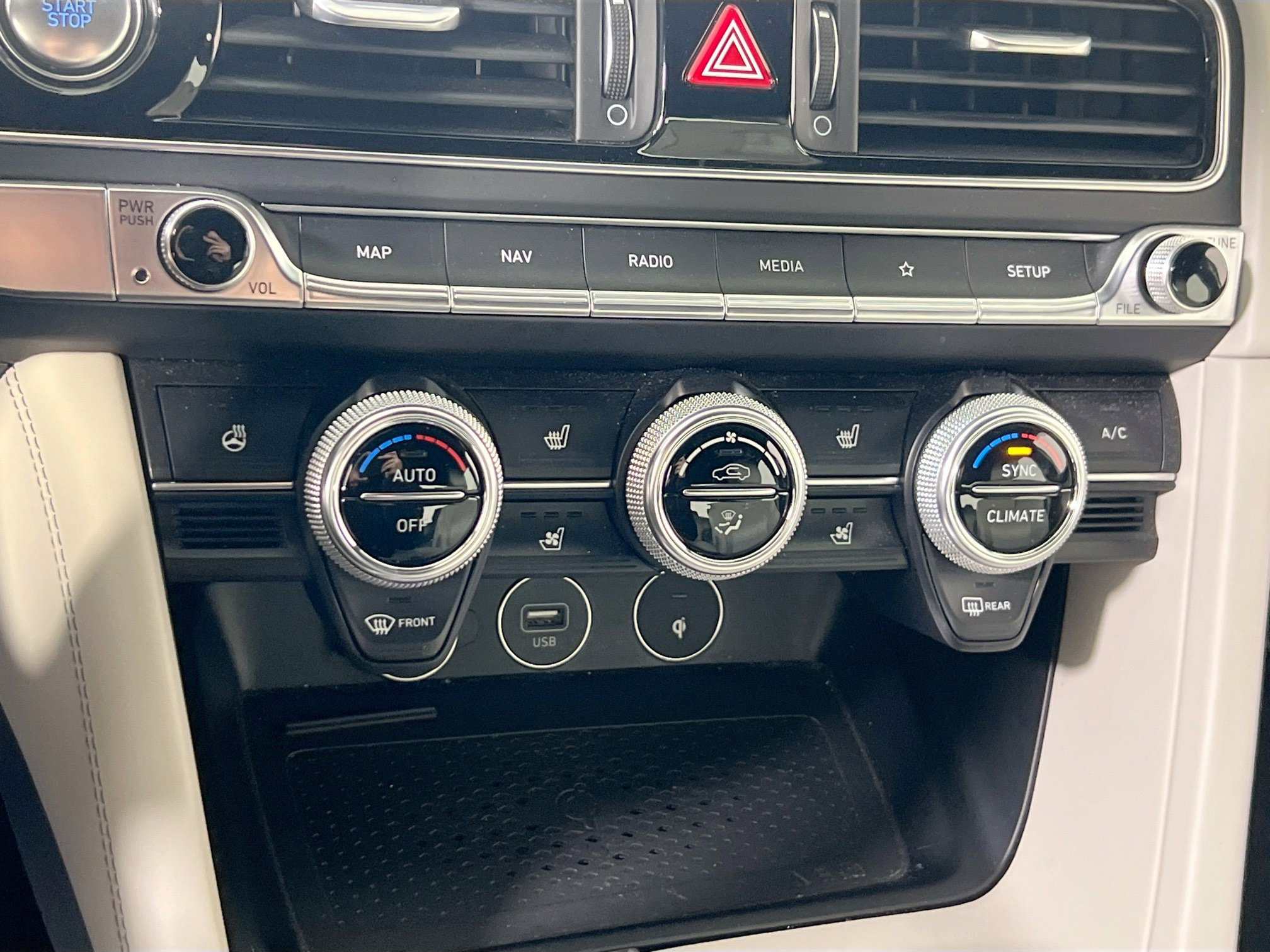 Used 2023 Genesis G70 3.3T w/ Sport Prestige Package image 16