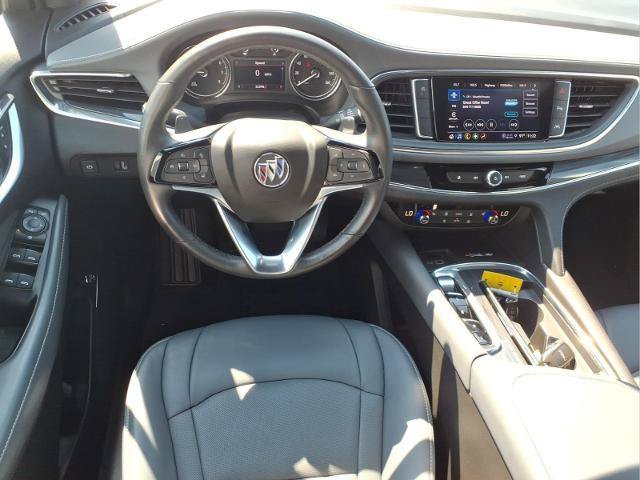 Used 2023 Buick Enclave Essence w/ Sport Touring Edition FWD image 10