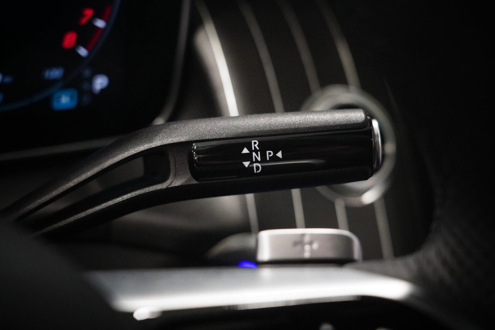 Used 2025 Mercedes-Benz GLC 350e 4MATIC image 21