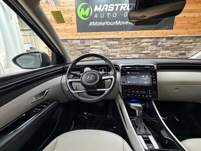Certified 2022 Hyundai Tucson SEL w/ Convenience + Premium Package AWD/4WD image 19