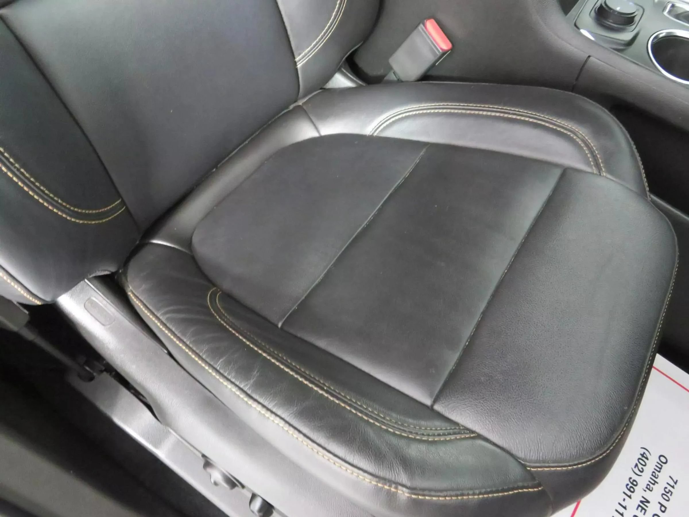Used 2021 Chevrolet Traverse RS FWD image 40