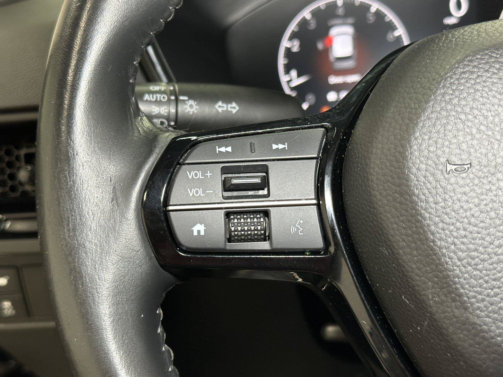 Used 2023 Honda CR-V EX-L image 25