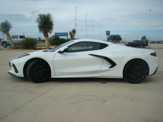 New 2027 Chevrolet Corvette Stingray Coupe w/ Z51 Performance Package RWD image 4