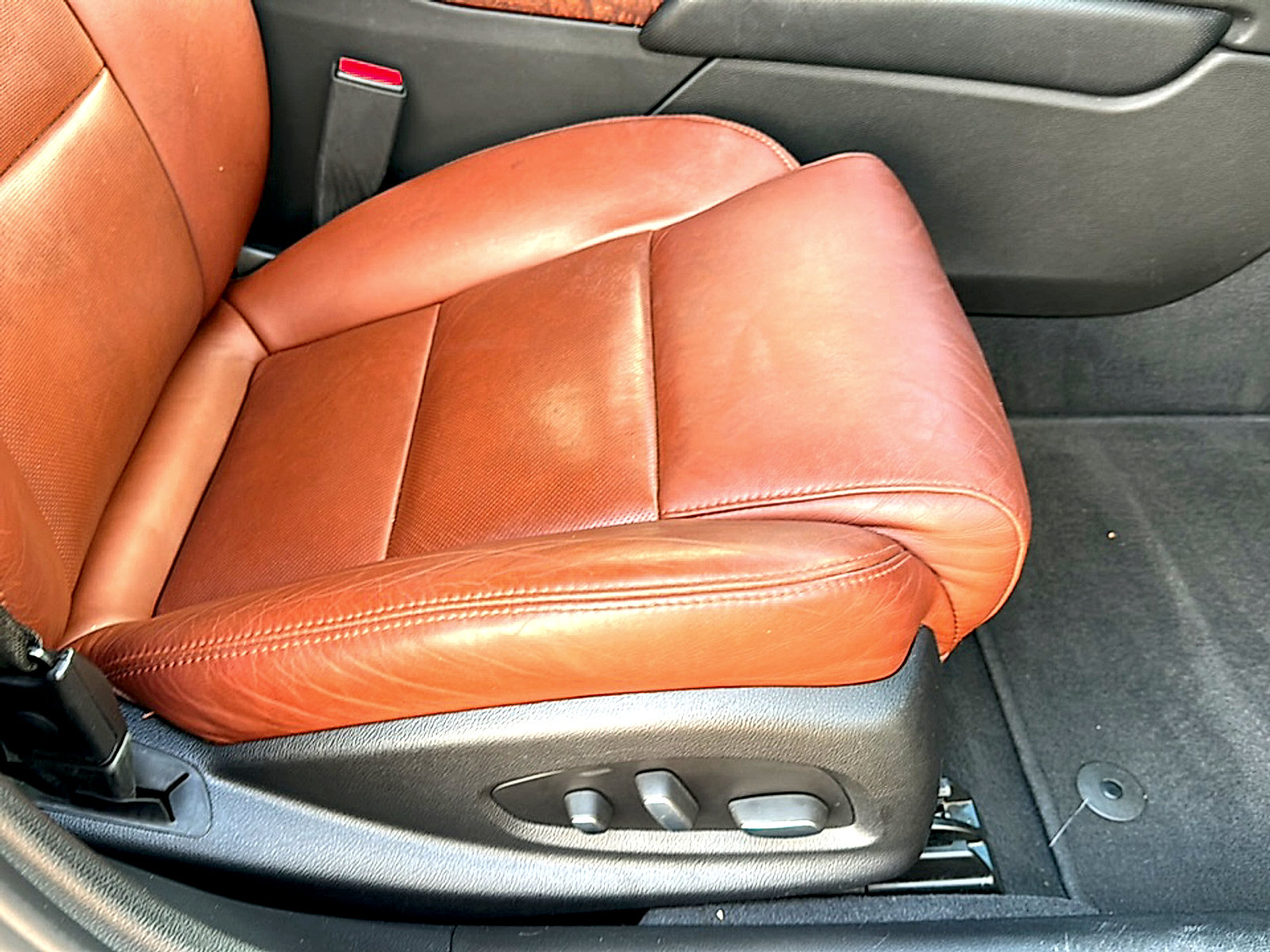 Used 2015 Cadillac XTS Luxury w/ Driver Awareness Package FWD image 26
