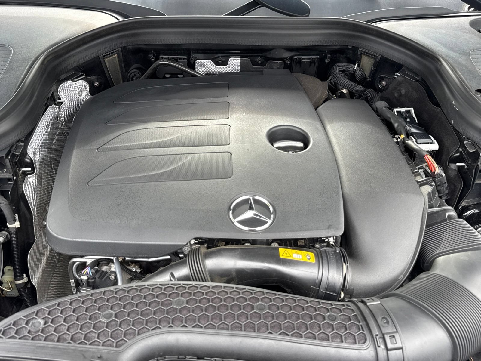Used 2022 Mercedes-Benz GLC 300 w/ Multimedia Package Lite image 42