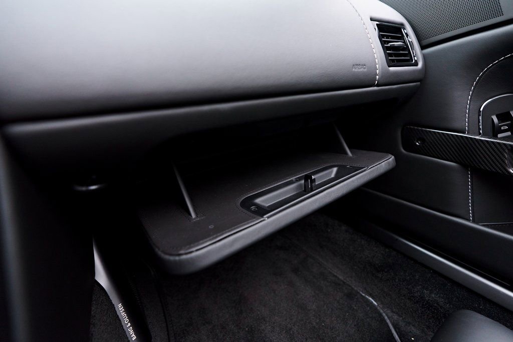 Used 2016 Aston Martin DB9 GT RWD image 97