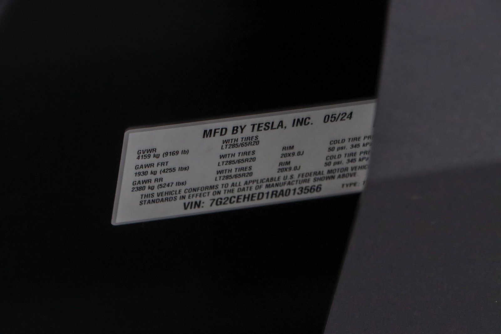 Used 2024 Tesla Cybertruck AWD Crew Cab image 28