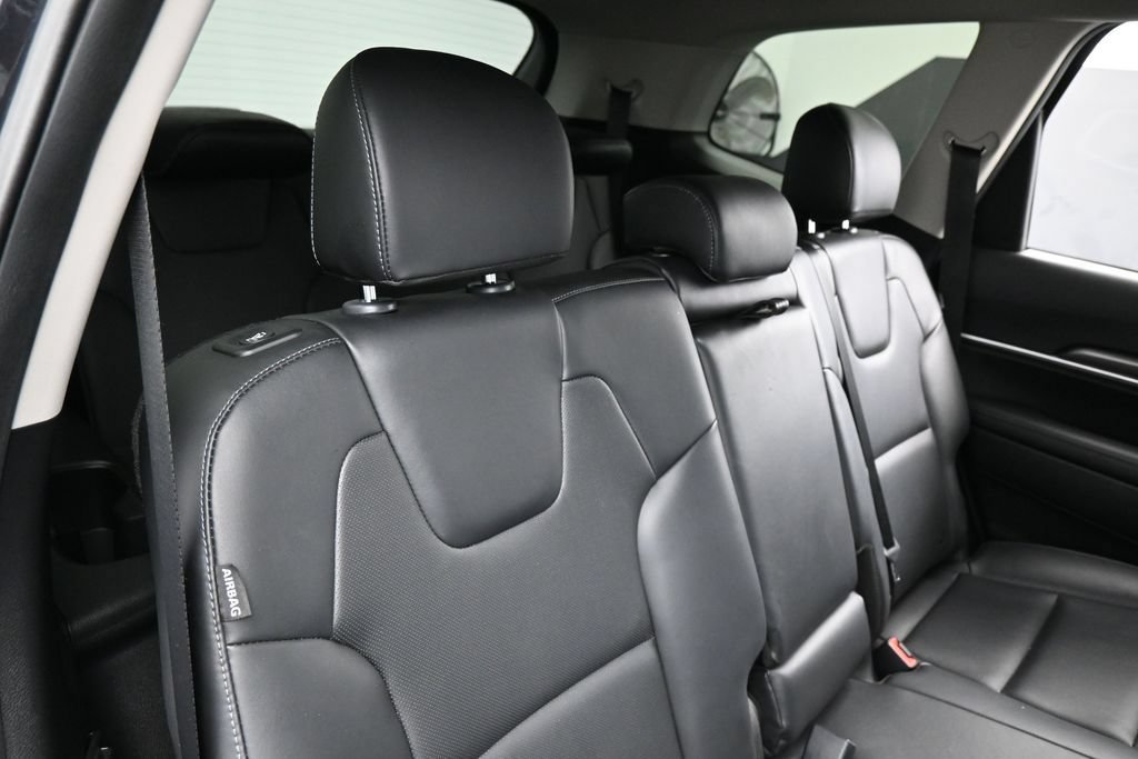 Used 2025 Kia Telluride LX FWD image 37