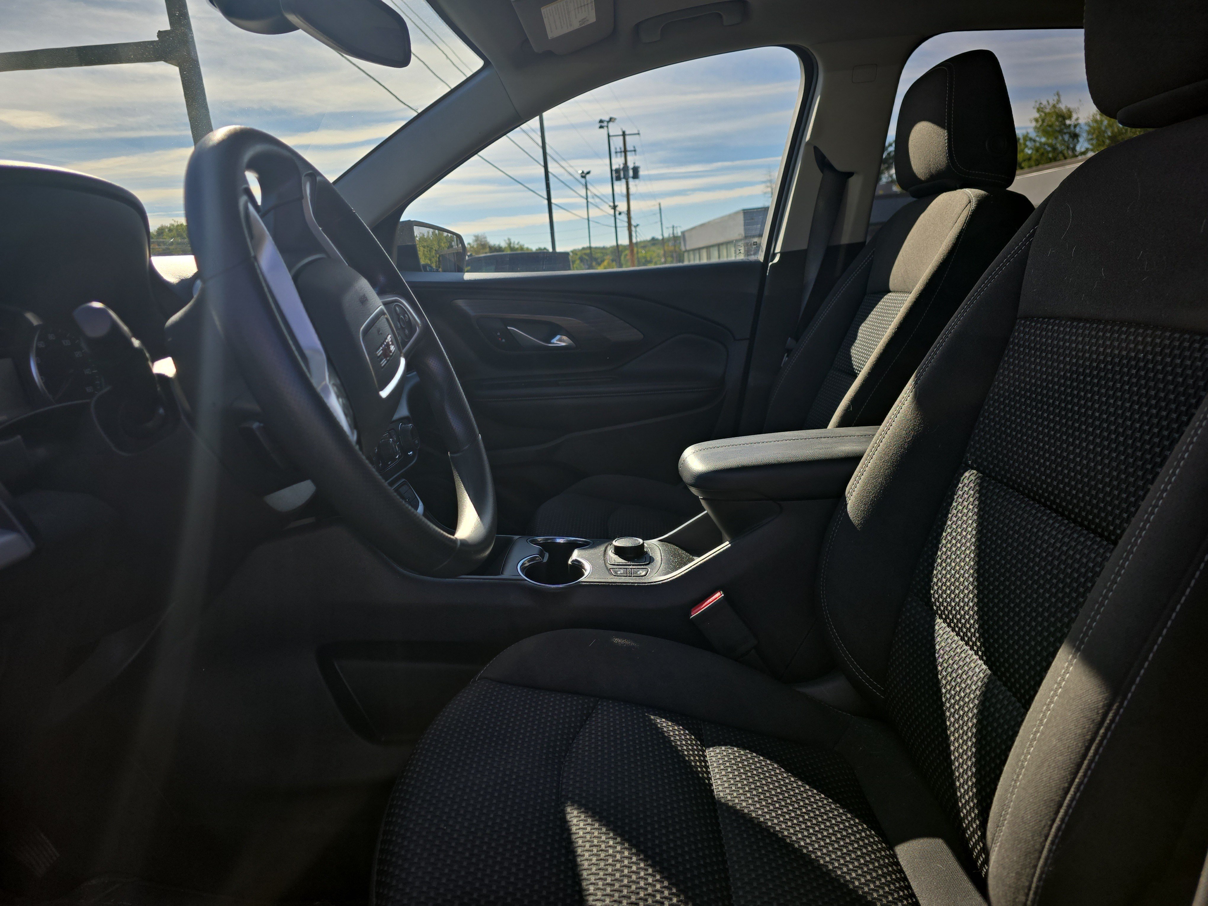 Used 2023 GMC Terrain SLE w/ Driver Convenience Package AWD/4WD image 12