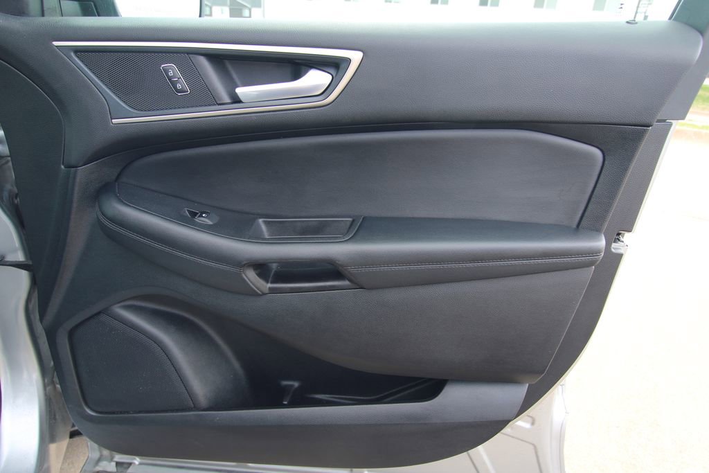 Used 2024 Ford Edge SEL image 38