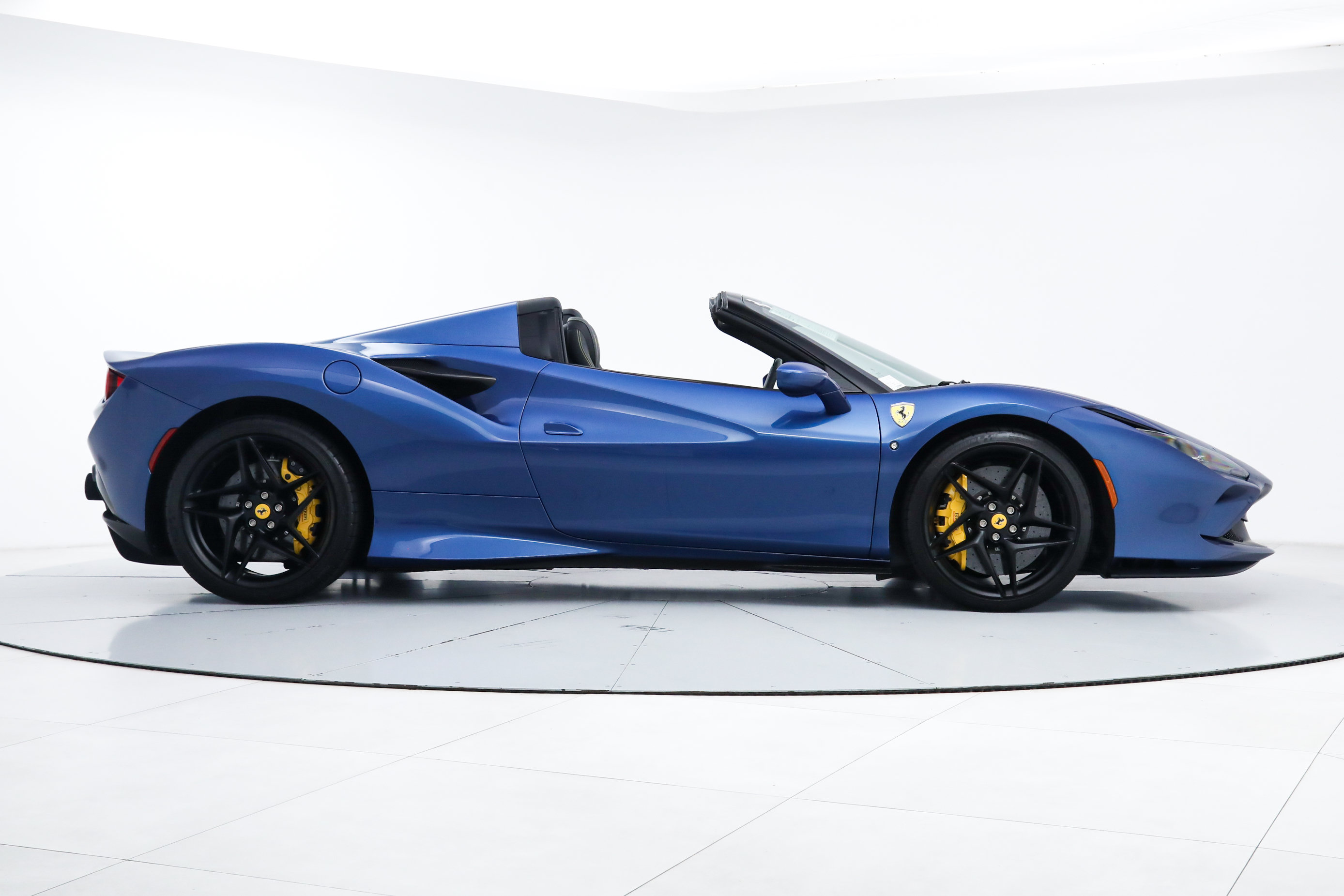 Certified 2023 Ferrari F8 Tributo RWD image 10