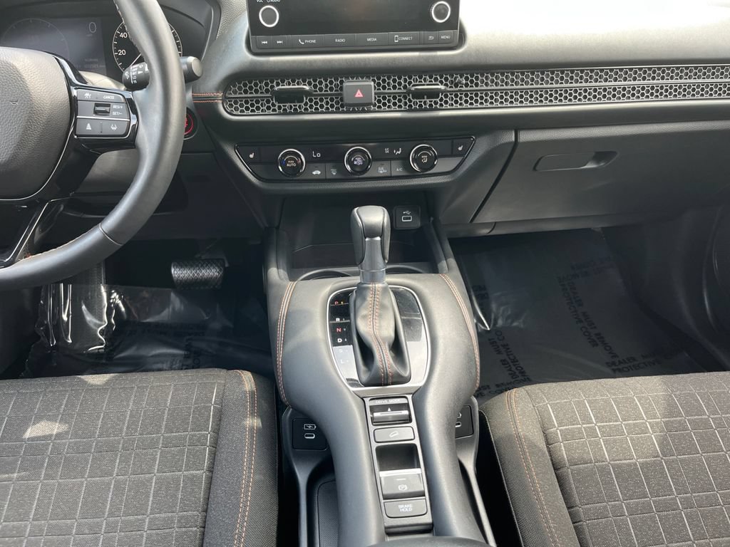 Used 2024 Honda HR-V Sport image 11