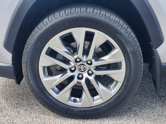 Used 2020 Toyota RAV4 Limited image 7