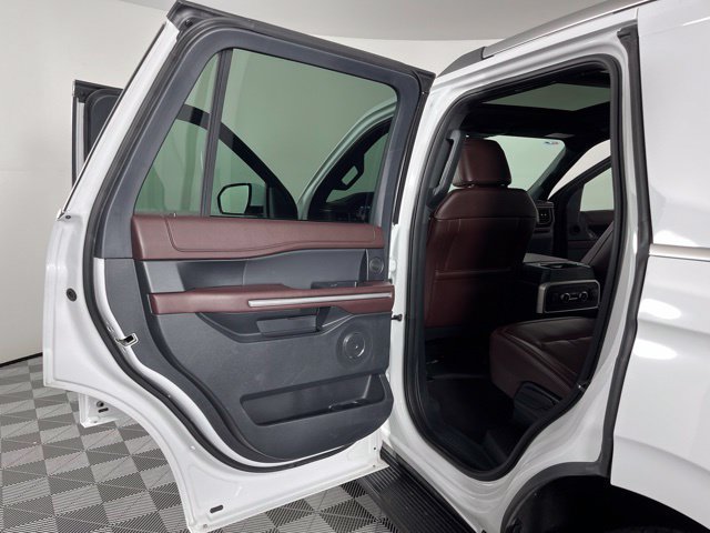 Used 2024 Ford Expedition Limited RWD image 43