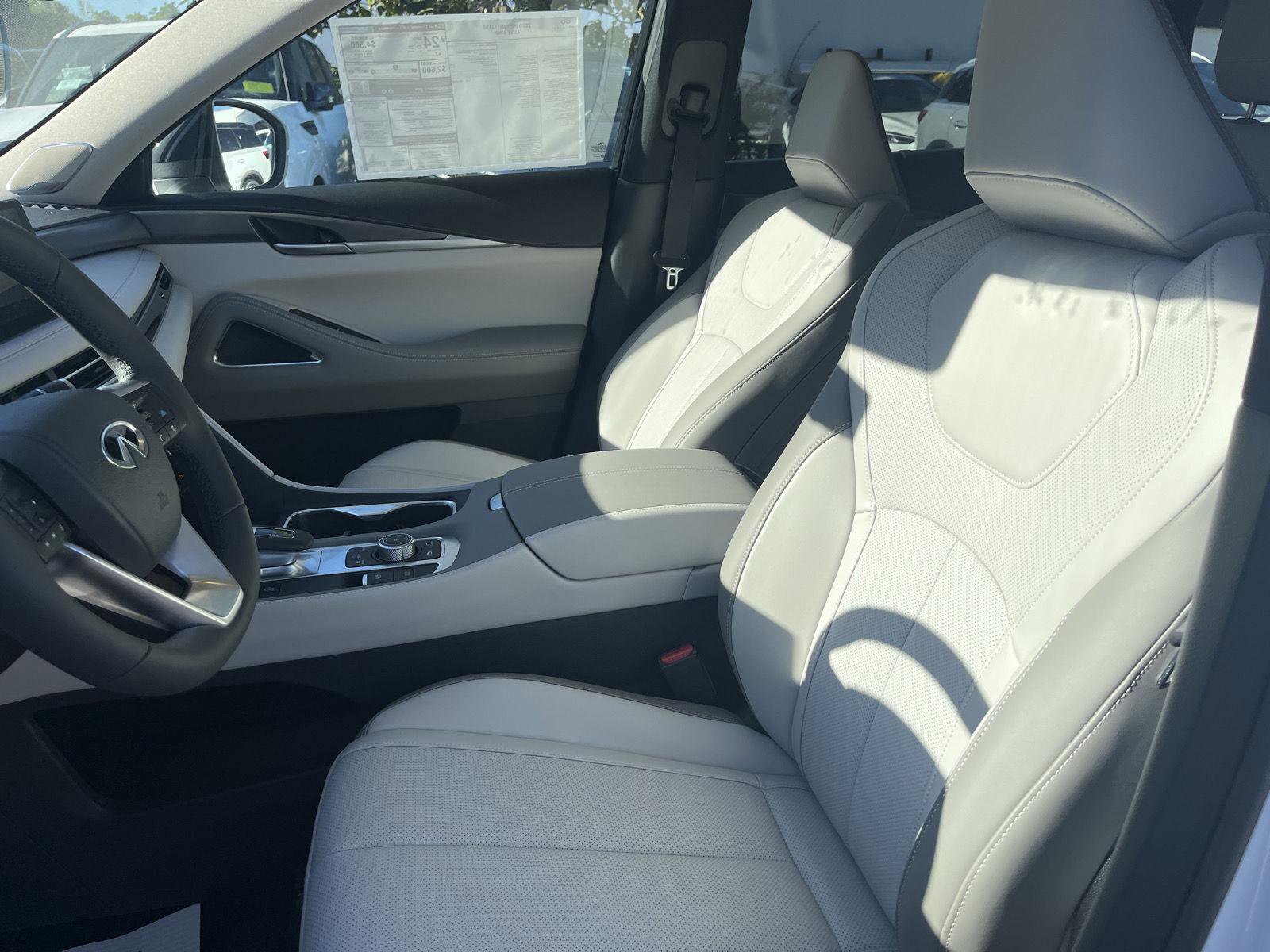 New 2026 INFINITI QX60 Luxe w/ Cargo Package image 9