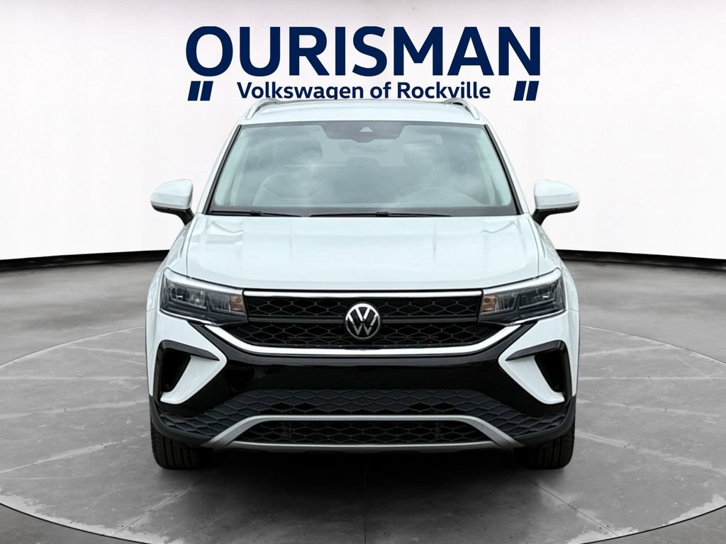 Used 2023 Volkswagen Taos SE FWD image 8