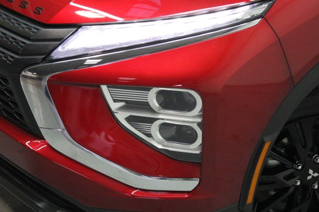 New 2026 Mitsubishi Eclipse Cross LE AWD/4WD image 2