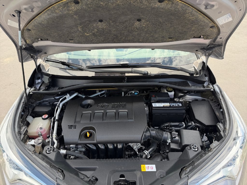 Used 2019 Toyota C-HR XLE FWD image 30