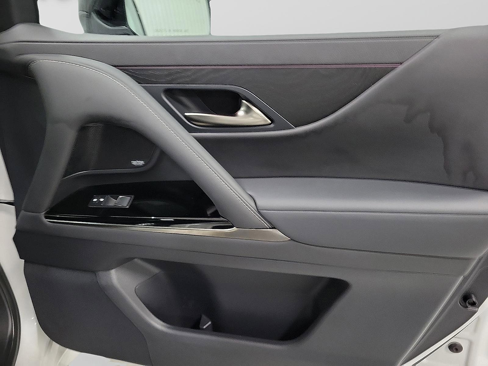 Used 2024 Lexus LX 600 4WD w/ Appearance Package image 16