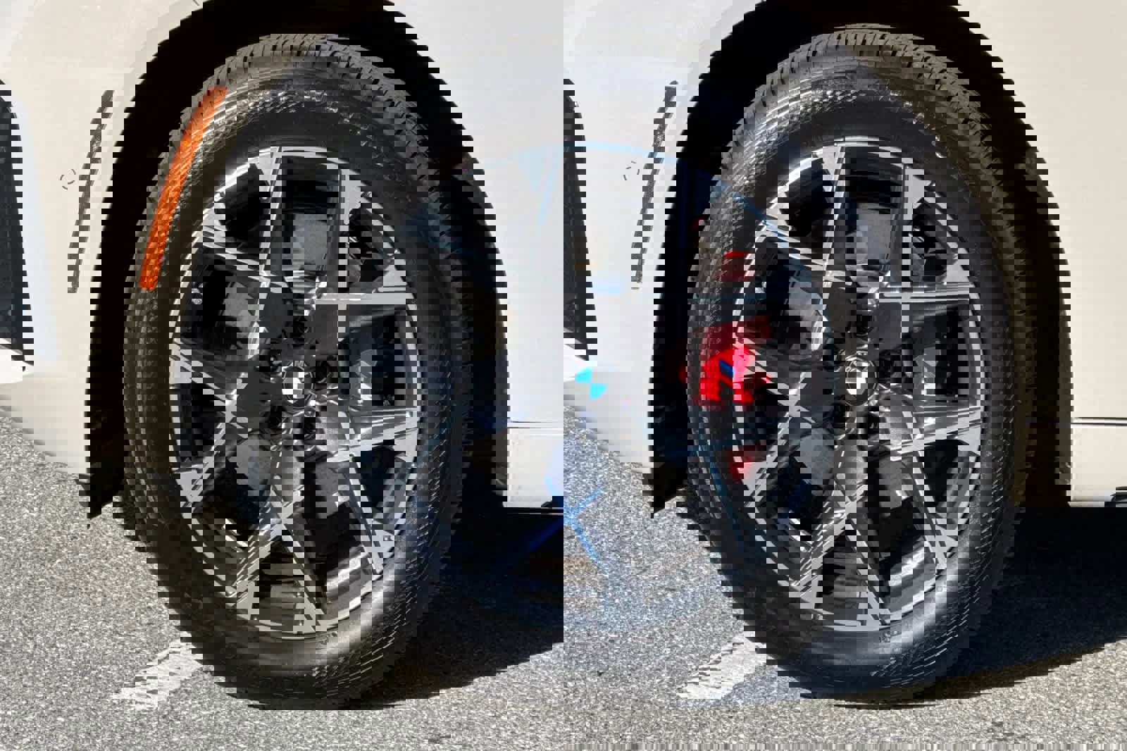 Used 2025 BMW X3 xDrive30i w/ Premium Package image 31