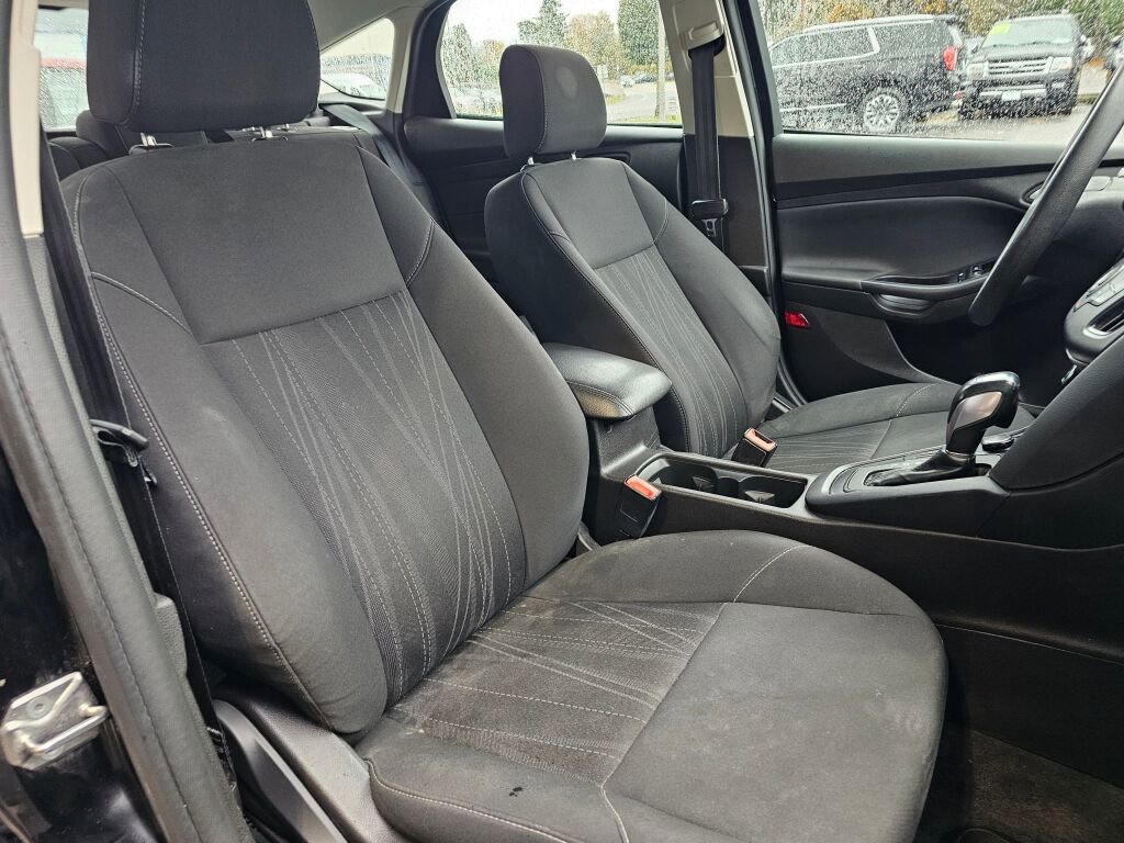 Used 2016 Ford Focus SE image 8