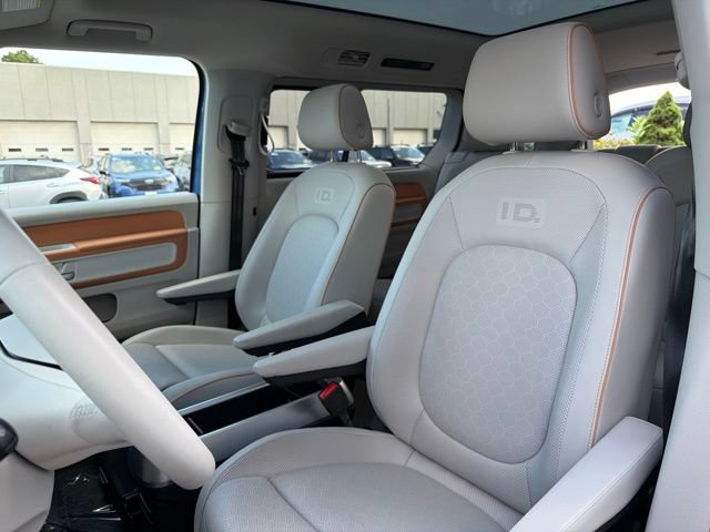 Used 2025 Volkswagen ID. Buzz 1st Edition AWD/4WD image 15