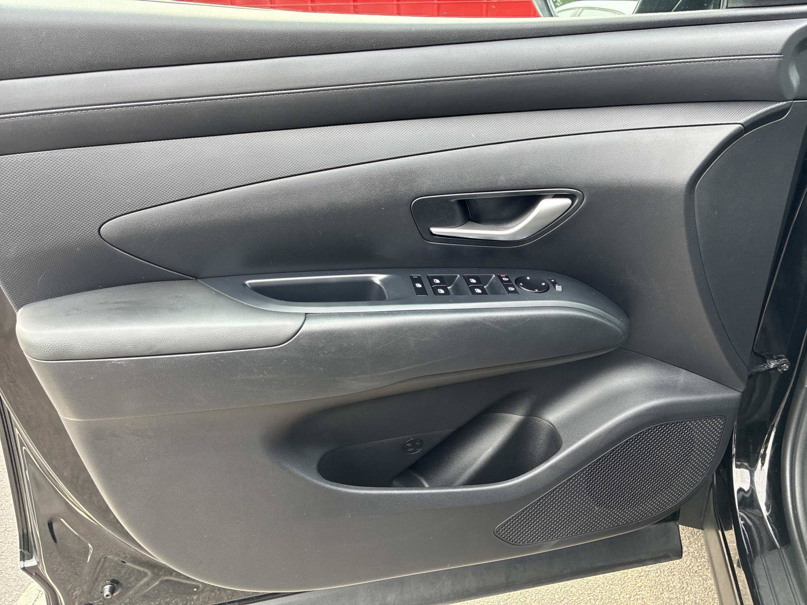 Used 2025 Hyundai Tucson SEL AWD/4WD image 24