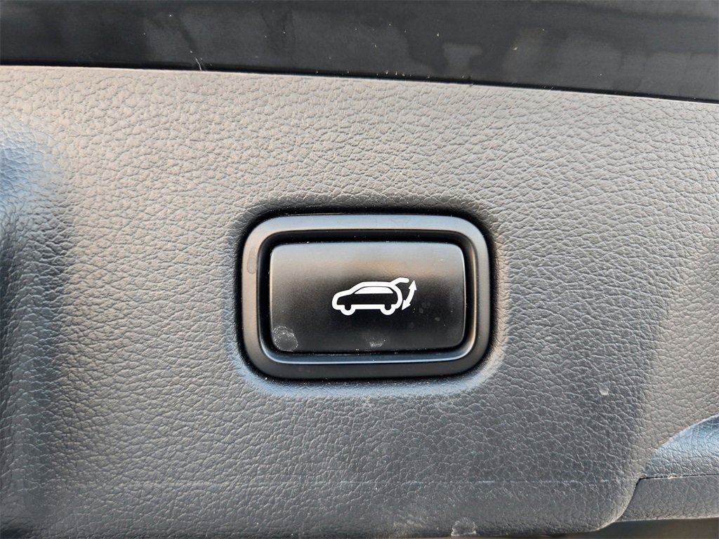 Used 2022 Hyundai Palisade Limited w/ Cargo Package image 34