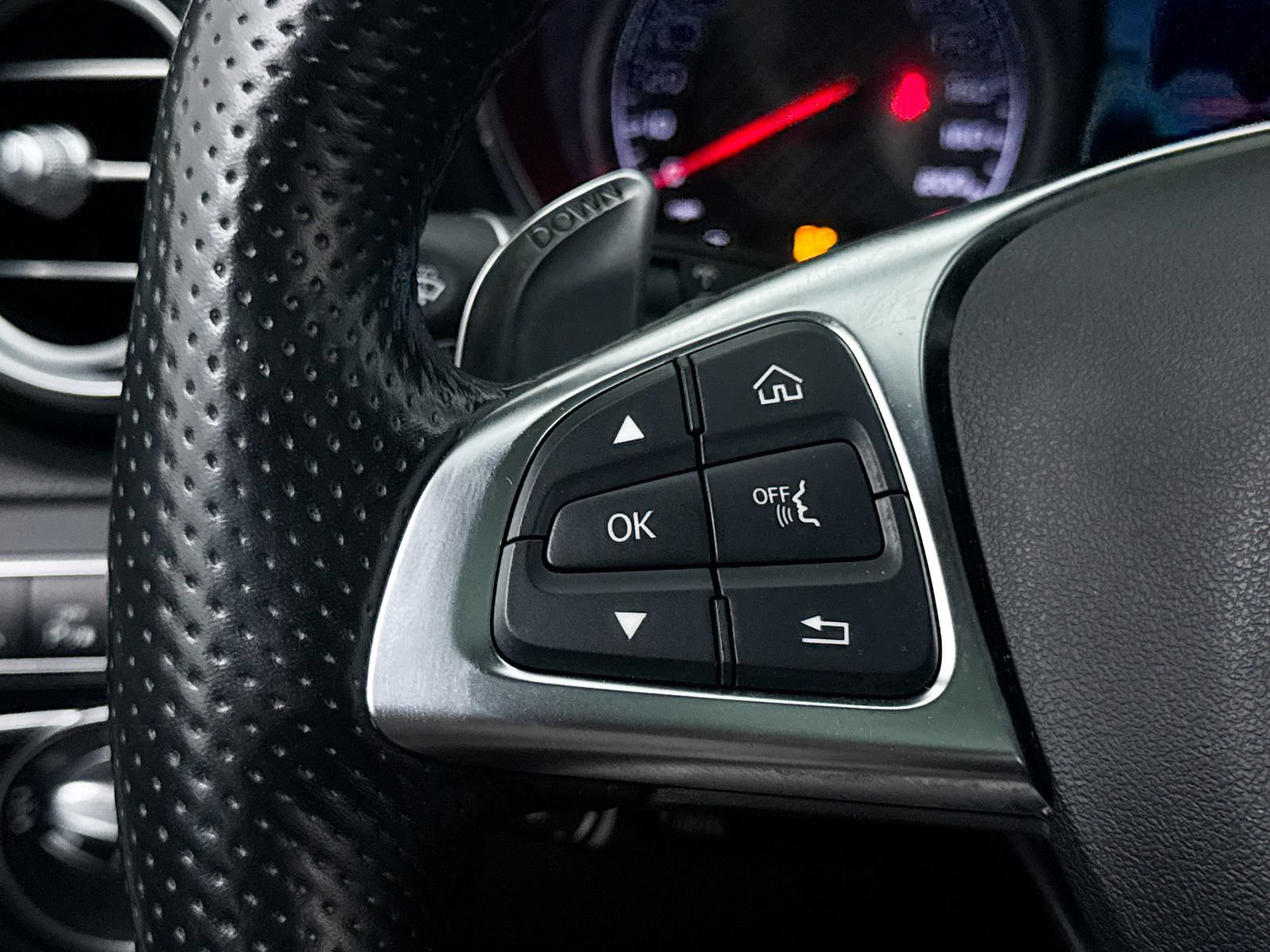 Used 2019 Mercedes-Benz GLC 63 AMG 4MATIC image 35
