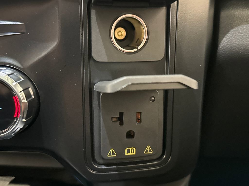 New 2025 Ford F250 Platinum w/ Tremor Off-Road Package image 28