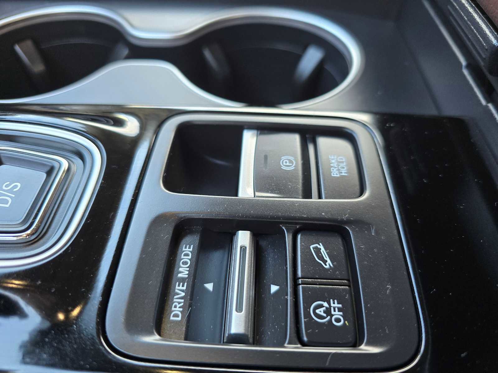 Used 2025 Honda Pilot Elite image 3