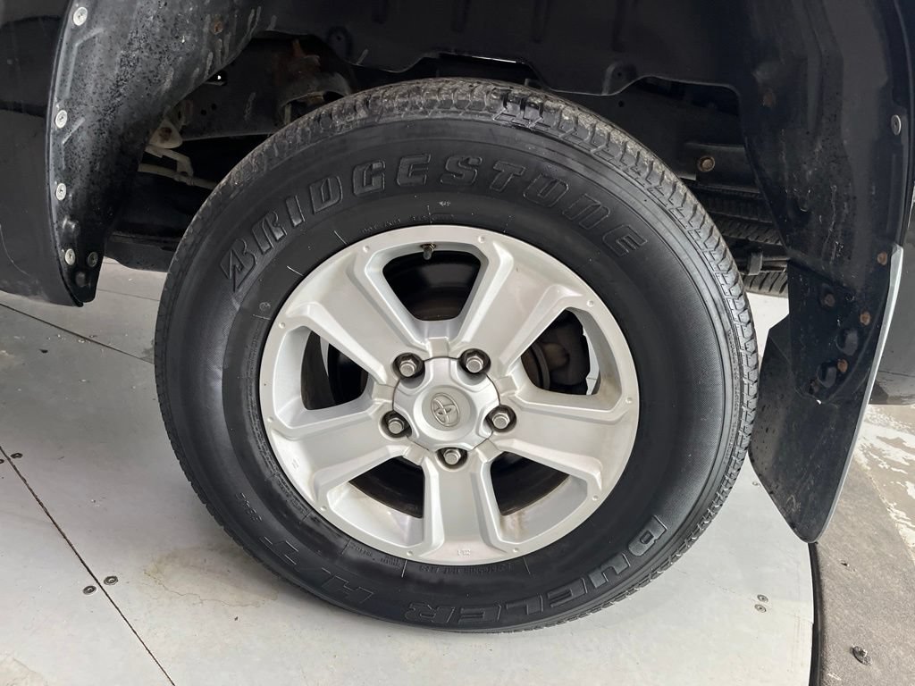 Used 2017 Toyota Tundra SR5 AWD/4WD image 15