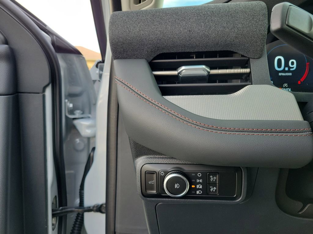 New 2026 Ford Explorer Active image 21