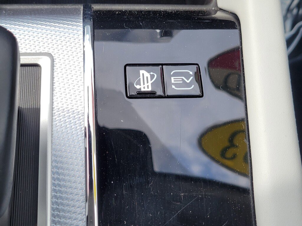 Used 2023 Mitsubishi Outlander SEL image 23